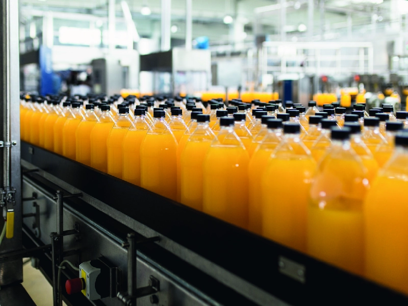 Production industrielle de jus avec Zumoval : avantages concurrentiels et solutions efficaces